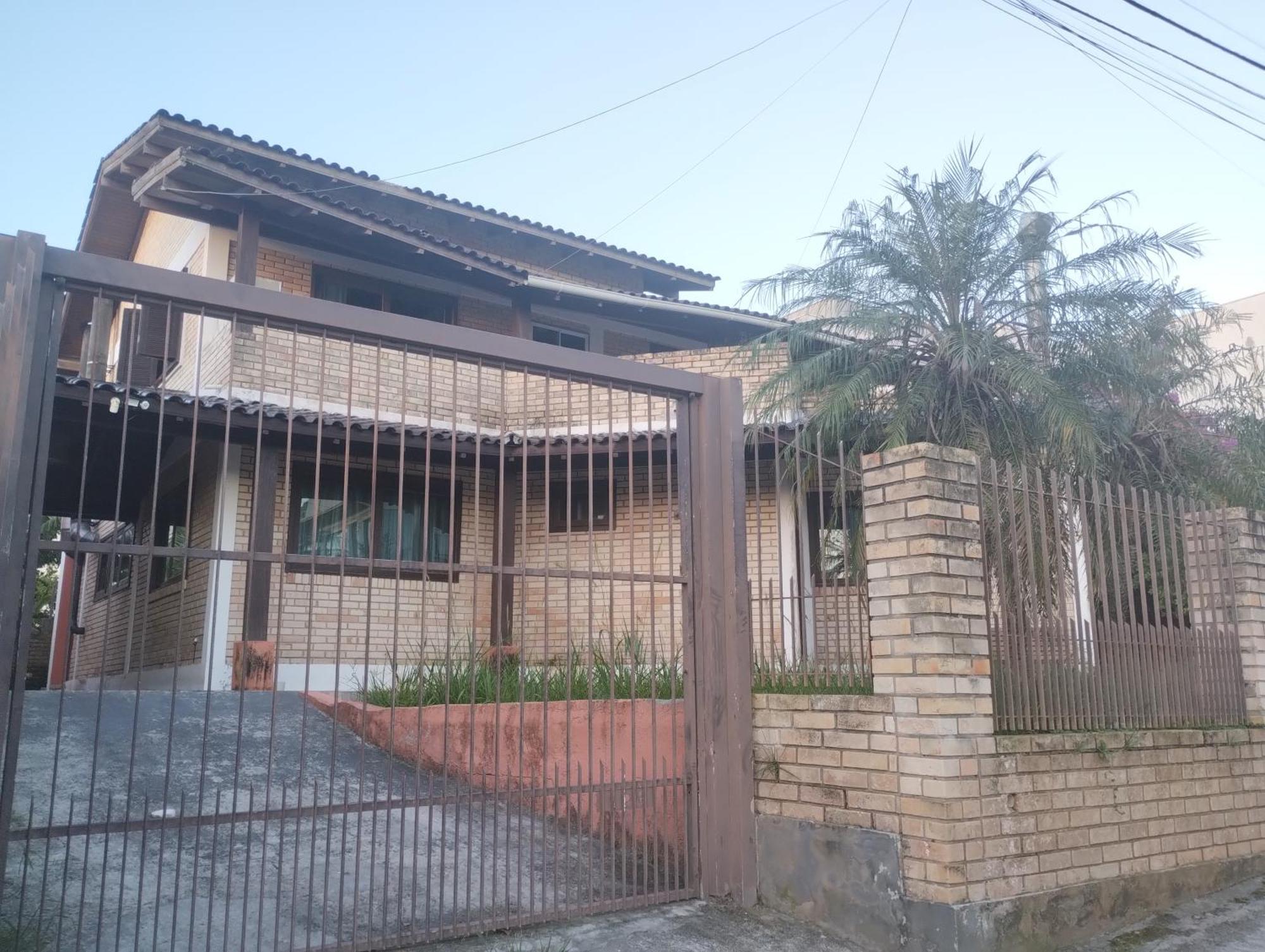 Casa de férias Linda Casa Com 4 Quartos No Santinho