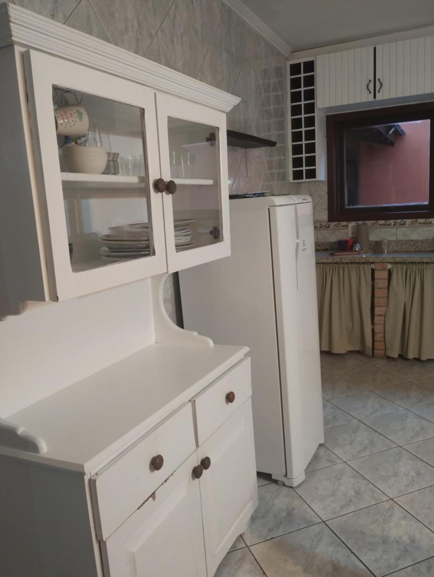 Linda Casa Com 4 Quartos No Santinho *